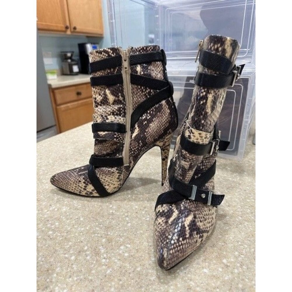 Women's Guess Parley Snake Skin Pointed Zippered Leather Strap Ankle Boots. Size
